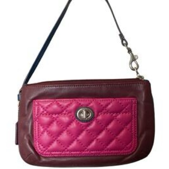 Coach Park Quilted Leather Medium Wristlet F50097 - Picture 4 of 15